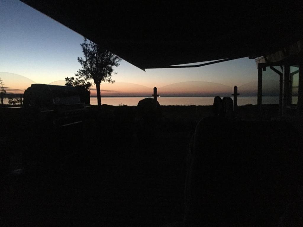 Strandhuset. Asperup Экстерьер фото