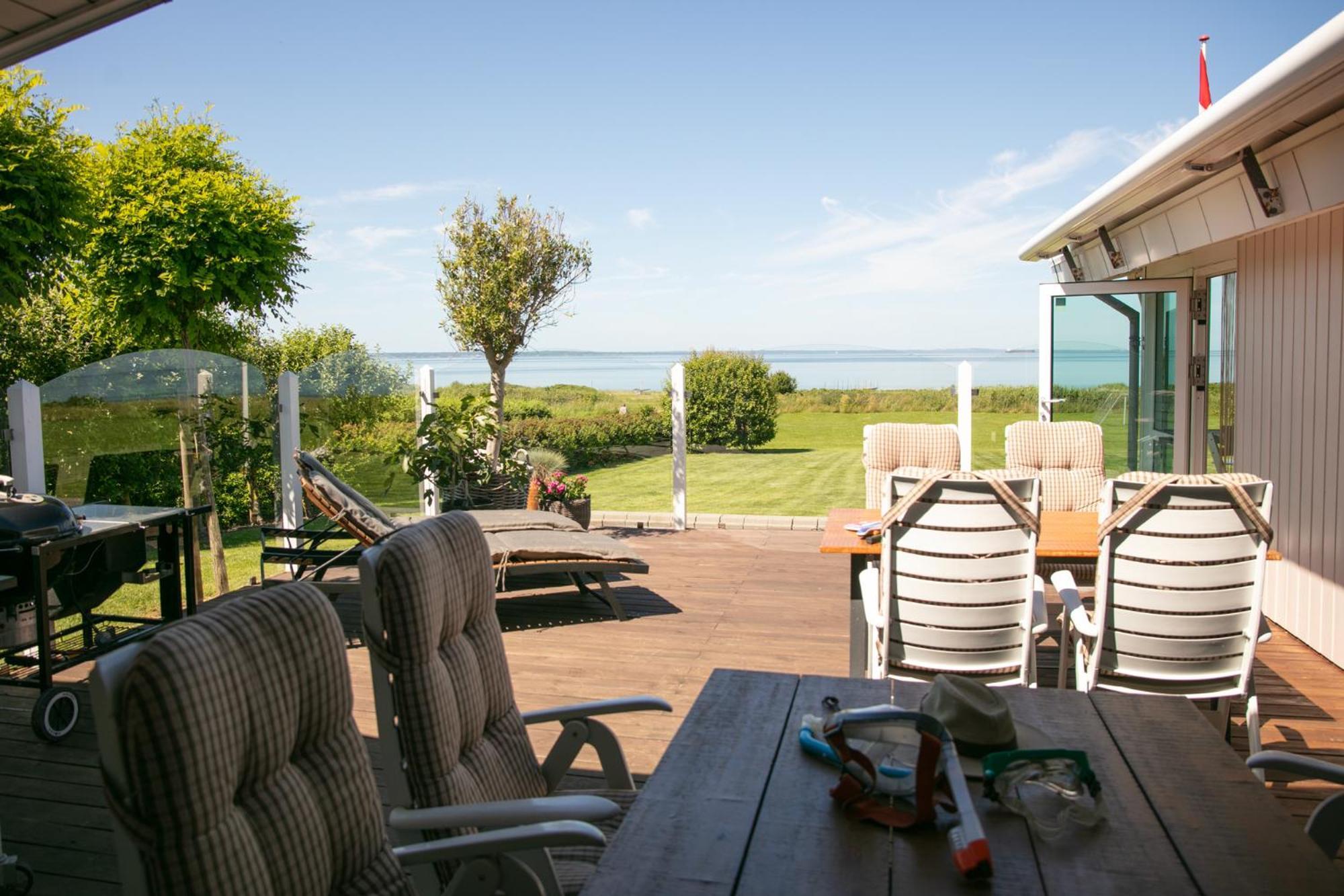 Strandhuset. Asperup Экстерьер фото
