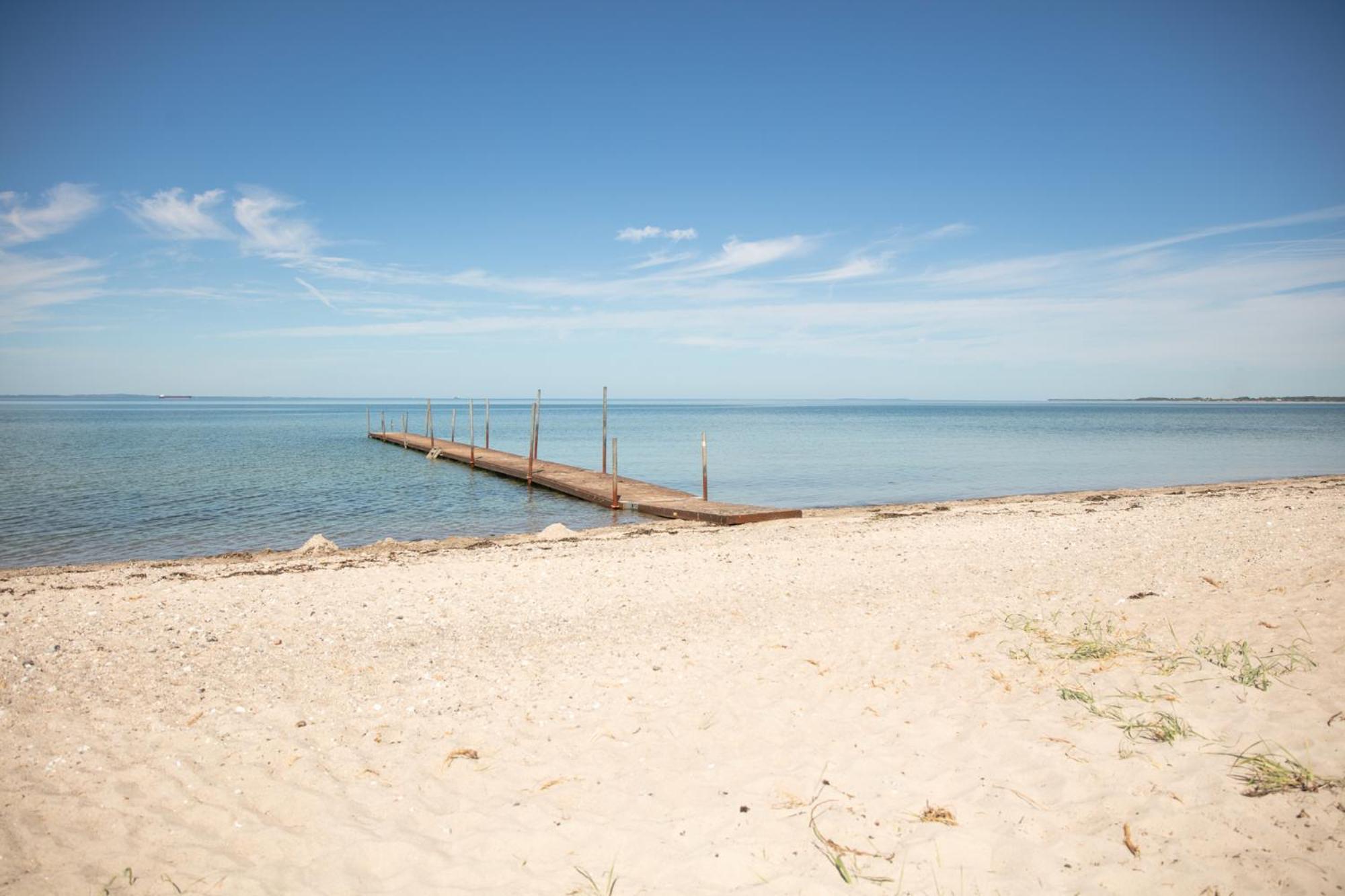 Strandhuset. Asperup Экстерьер фото